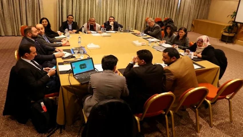 وفدا الحكومة والحوثيين وجها لوجه.. جولة مفاوضات جديدة في الأردن