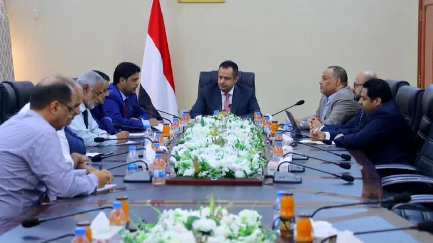 الحكومة تفتقر للموارد المالية وتؤكد أنها باشرت بطلب قرض من صندوق النقد الدولي