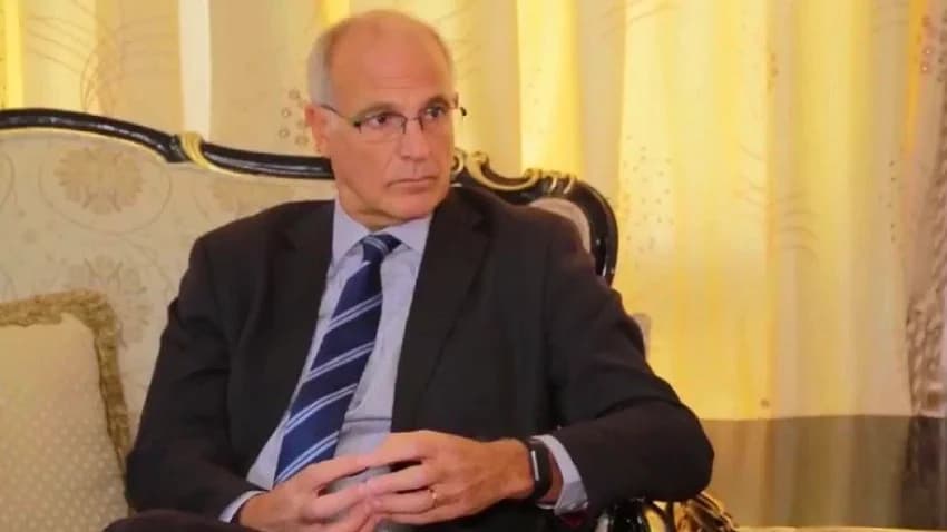 مايكل آرون: الحوثيون يحاولون تحقيق تقدم على الأرض قبل أي جهود للسلام