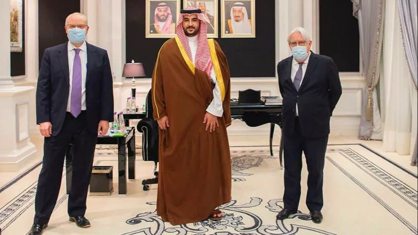 المبعوثان الأمريكي والأممي يصلان إلى الرياض لبحث الأزمة اليمنية