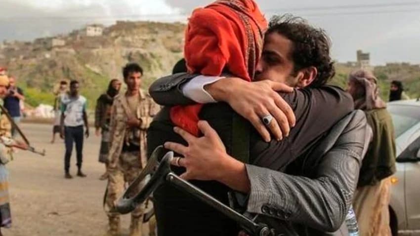 الصليب الأحمر يبدي استعداده لتسهيل عمليات إطلاق الأسرى في اليمن