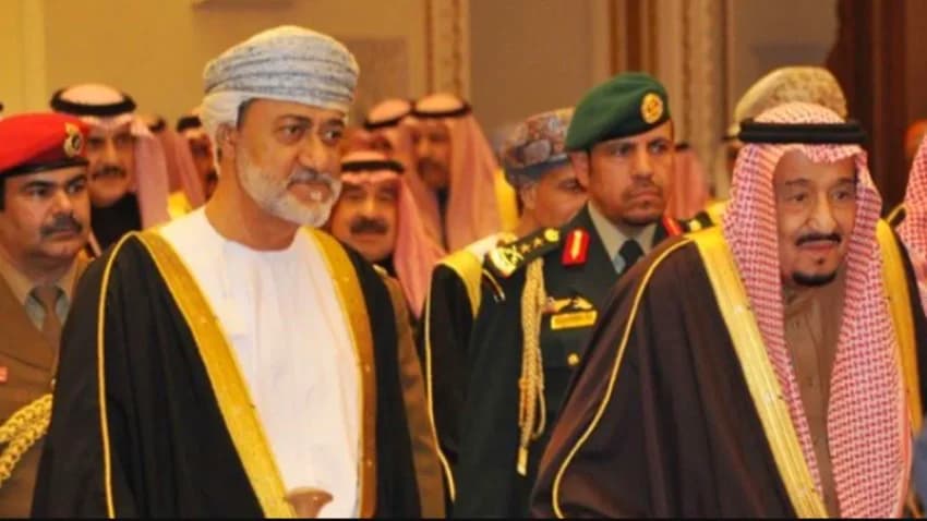 السعودية وسلطنة عمان تؤكدان مواصلة جهودهما لإيجاد حل سياسي لأزمة اليمن