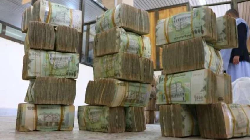 بدء ضخ كمية جديدة من فئة الألف ريال والانتقالي يهدد بالتصعيد