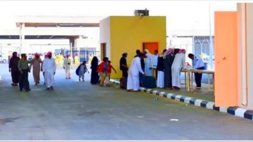 ترحيل اليمنيين.. أعضاء بريطانيون يدعون إلى الضغط على السعودية