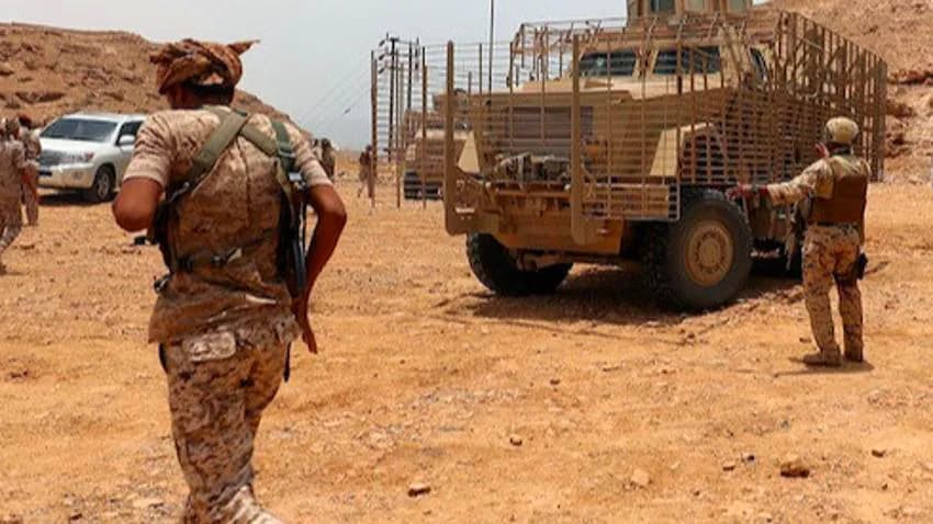 سلطات شبوة تطلق سراح 30 مسلحا مواليا للانتقالي عقب اعتقالهم في محيط معسكر العلم