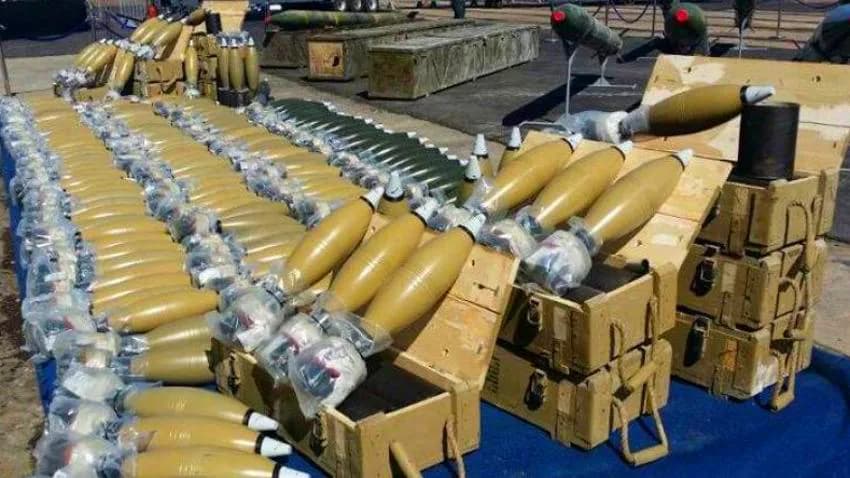 تقرير دولي: أسلحة قدمتها إيران للحوثيين يجري تهريبها عبر خليج عدن إلى الصومال