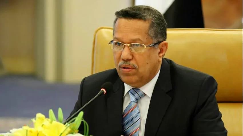 رئيس مجلس الشورى يتهم أطرافا في التحالف بتدمير الشرعية وتقسيم اليمن