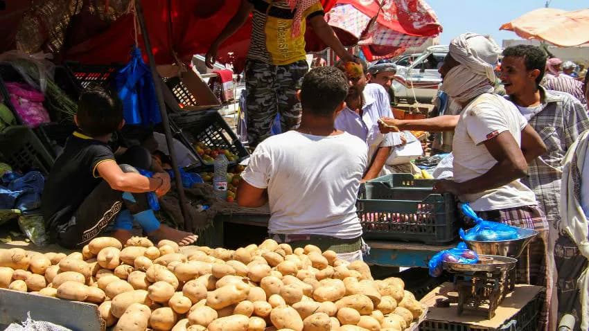 زيادة بنسبة أكثر من 90%.. قلق اليمنيين من ارتفاع الأسعار
