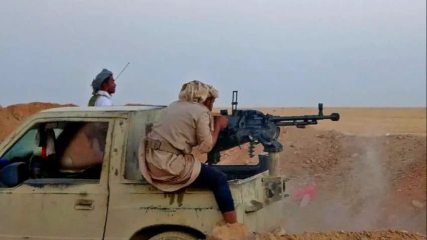 ارتفاع ضحايا مخيم النازحين.. مقتل خبير عسكري من حزب الله في معارك مأرب