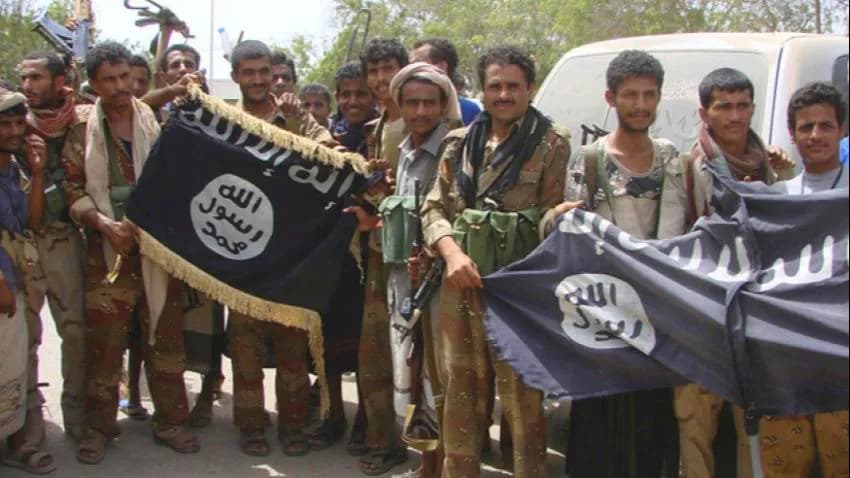 تفاصيل جديدة حول قيادات "تنظيم القاعدة" المفرج عنهم من قِبل جماعة الحوثي