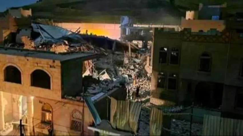 رويترز: مقتل 14 شخصا في حصيلة أولية لغارات التحالف بصنعاء