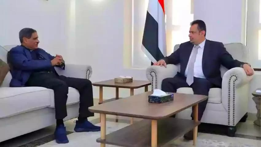 رئيس الحكومة يستدعي محافظ حضرموت إلى عدن عقب تهديده بوقف تصدير النفط