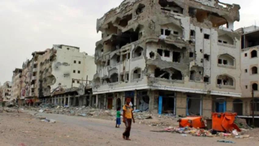 الحكومة: الحرب تسببت بمقتل 250 ألف شخص وخسارة 126 مليار دولار