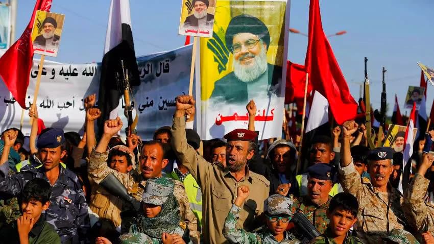 السعودية تتقدم بطلب رسمي لإيران لتوظيف علاقتها بالحوثيين لوقف الحرب