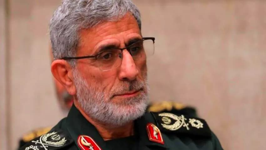 قائد فيلق القدس الإيراني: الحوثيون يصنعون الصواريخ في أنفاق تحت الأرض