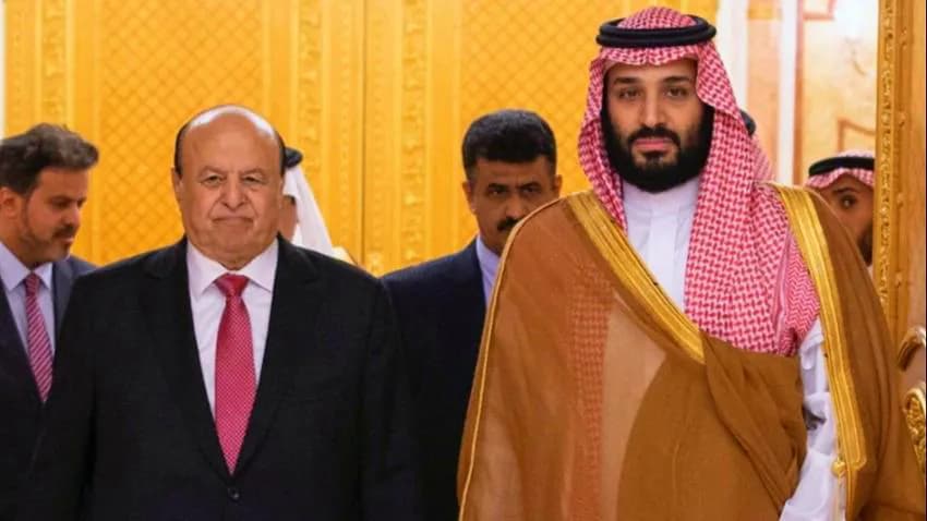 وول ستريت جورنال: بن سلمان وضع الرئيس هادي تحت الإقامة الجبرية