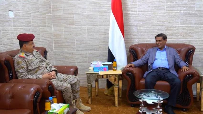 أعضاء مجلس القيادة الرئاسي يصلون إلى عدن