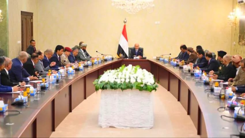 العليمي يدعو إلى فتح صفحة جديدة عنوانها التسامح والتوافق