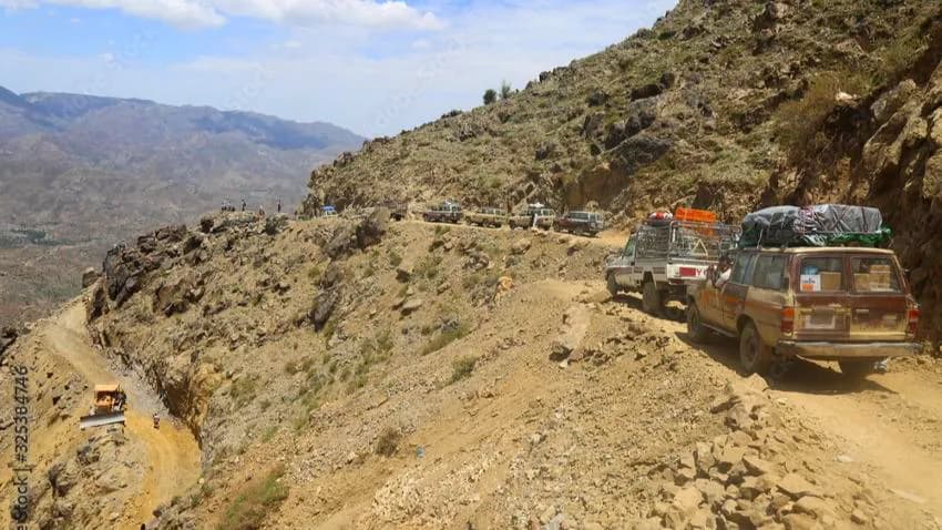 بريطانيا تنضم إلى الولايات المتحدة والاتحاد الأوروبي للمطالبة بفتح طرق تعز