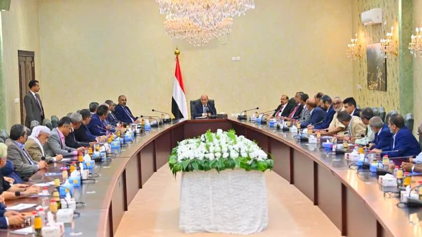مصالح اليمنيين خارج حساباتهم.. برلمانيون في عدن لتنفيذ المهمات الجاهزة
