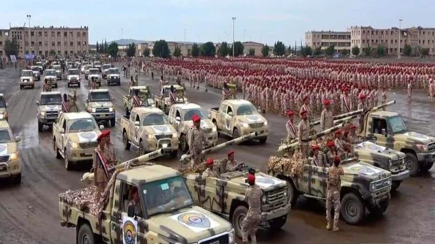 الحوثي يهدد باستئناف الضربات الجوية على السعودية والإمارات