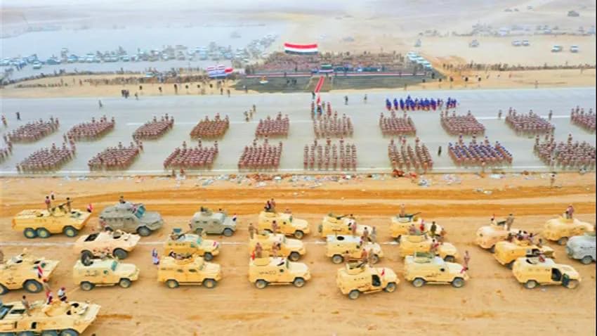 وزير الدفاع: لدينا خطط عسكرية بديلة في حال انهيار جهود تمديد الهدنة