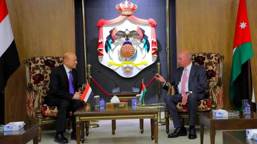 الفايز يطالب بالرد على تدخلات القوى الإقليمية في اليمن