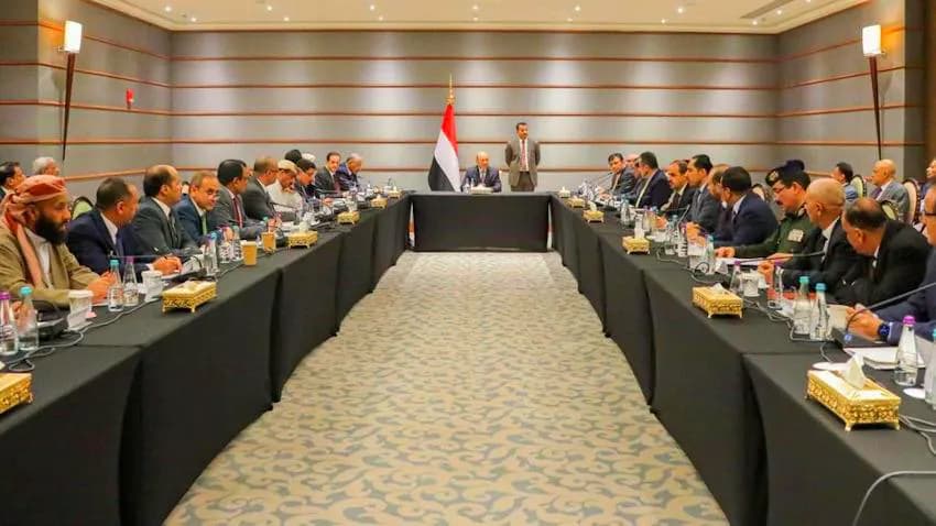 المجلس الرئاسي يعد بتعزيز الشراكة والوفاء بتنفيذ الخدمات