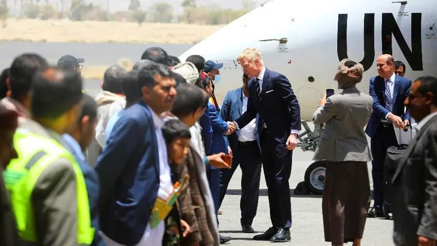 مليشيا الحوثي تتمسك بمطالبها والمبعوث الأممي يستعد لزيارة صنعاء
