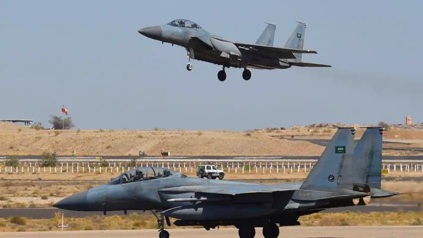 مليشيا الحوثي تتهم التحالف السعودي الإماراتي بقتل 3 أطفال بقصف جوي جنوبي الحديدة