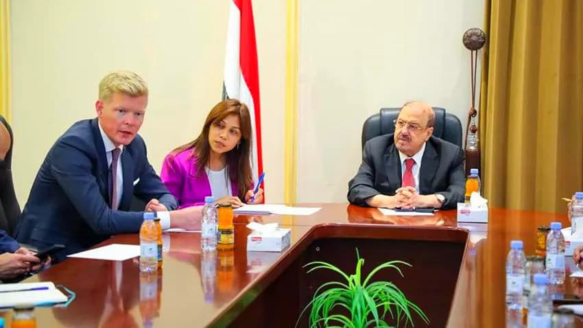 رئاسة البرلمان تدعو إلى تدخل دولي عاجل لإنقاذ العمل المصرفي من ممارسات الحوثيين