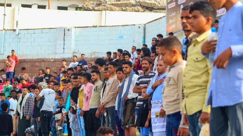 "الرئاسي" يوجّه بسرعة التحقيق في أحداث ميدان الشهداء في تعز