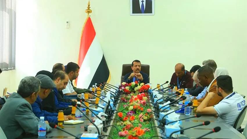 فريق بريطاني يزور مأرب ويبحث مع السلطات الأوضاع الإنسانية وتطورات المشهد السياسي