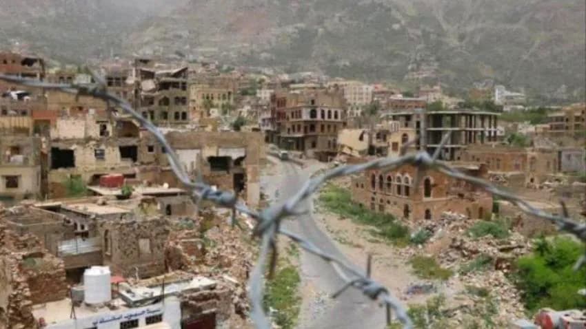 الحكومة: الجهود الحالية تركز على فتح المنافذ ورفع الحصار عن تعز ودفع الرواتب