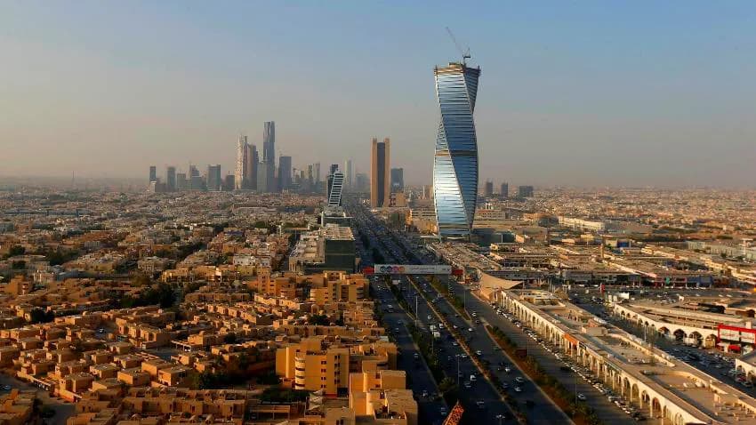 قيادي حوثي: محادثات الرياض إيجابية وتجري بعيدا عن أي دور للأمم المتحدة