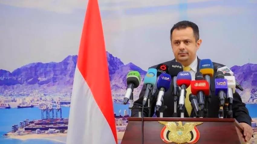 الحكومة تعجز عن تلافي أزمة توقف تصدير النفط ومصادر تكشف عن أزمة مالية خانقة