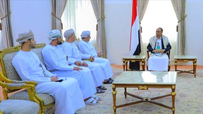 سلطنة عمان ترفض الضغط على الحوثيين لإيقاف هجماتهم على السفن