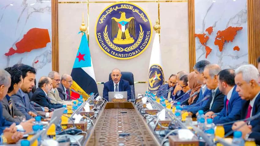 الانتقالي يرحب بجهود وقف الحرب ويجدد تمسكه بالانفصال
