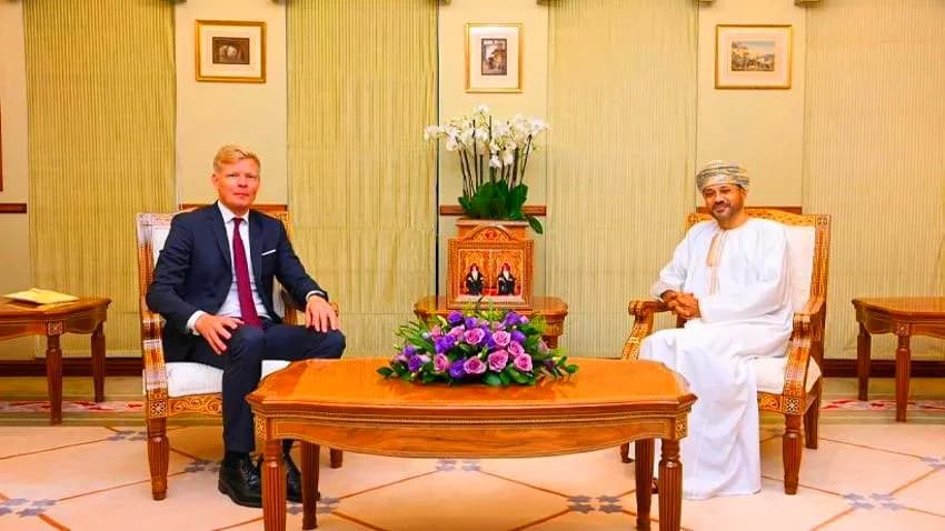 المبعوث الأممي في مسقط للمرة الثانية خلال نحو أسبوعين