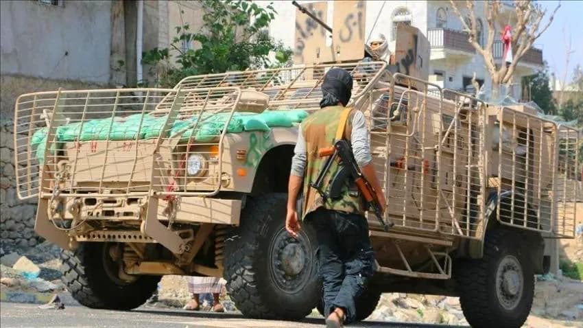 مليشيا الحوثي تهدد بتصعيد أوسع والانتقالي يجدد مضيه في مشروع الانفصال