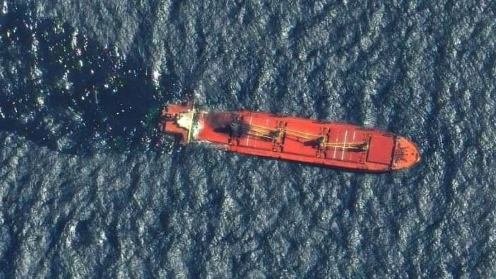 هجوم مسلح على سفينة في البحر الأحمر قبالة سواحل الحديدة