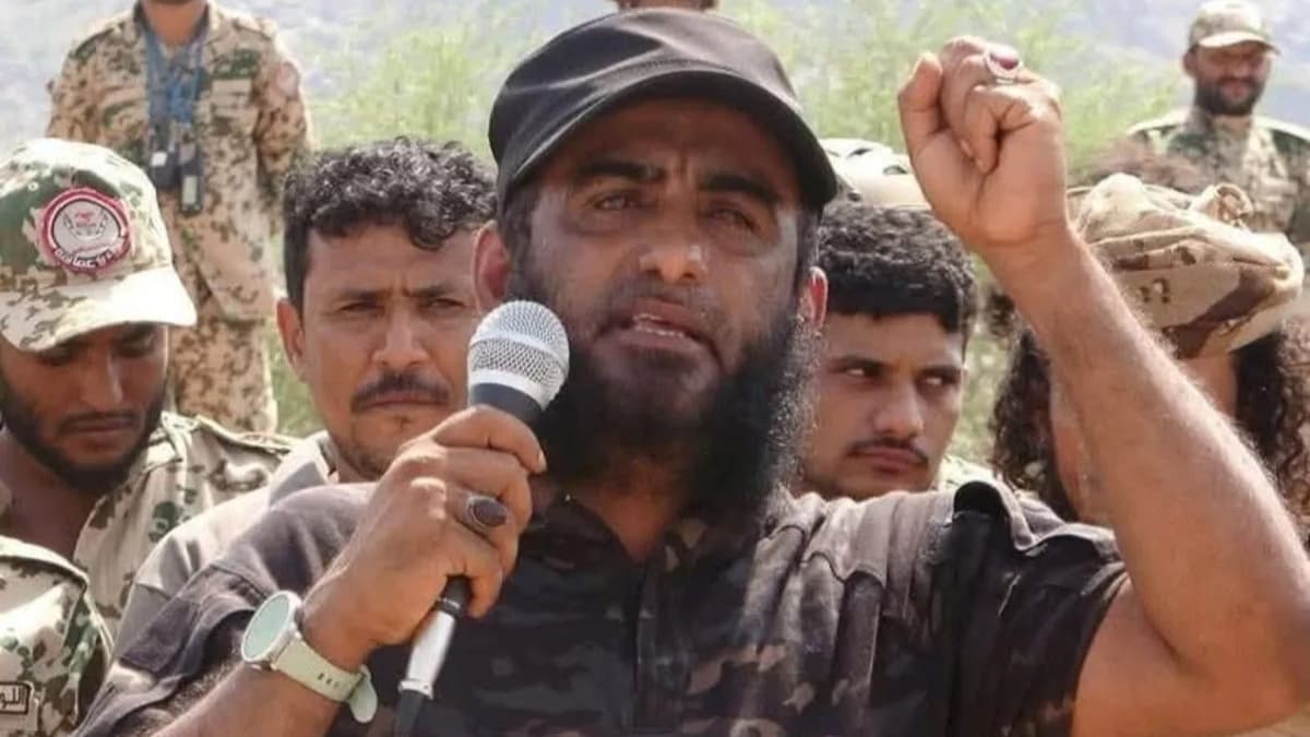 الرئيس العليمي يوجه بالتحقيق في واقعة اغتيال العميد وحيش ويشيد بدوره الوطني والنضالي