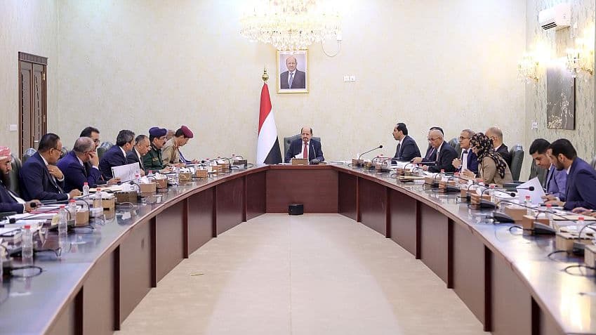 الحكومة اليمنية تقر زيادة 20% في رواتب موظفي القطاع المدني