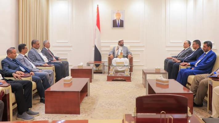 العرادة يؤكد أهمية استكمال تنفيذ الإصلاحات الاقتصادية والمالية وتعزيز كفاءة إدارة الموارد العامة
