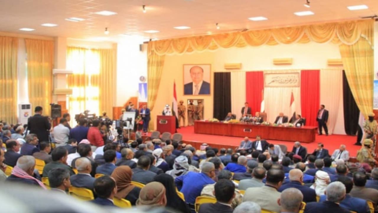 قال أن الوقت حان لاستعادة الدولة.. مجلس النواب يدين إغراق الحوثيين سفينة شحن هندية