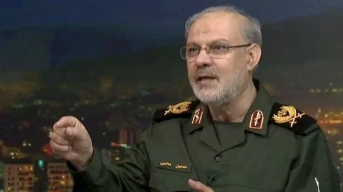 الحرس الثوري يهنئ الحوثيين بانتصاراتهم في مواجهة السعودية بعد وصولهم إلى باب المندب