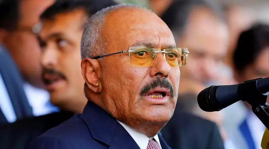إرث "علي صالح".. لماذا سلمت "الشرعية" اليمنية قرارها للتحالف السعودي الإماراتي؟ (تحليل)