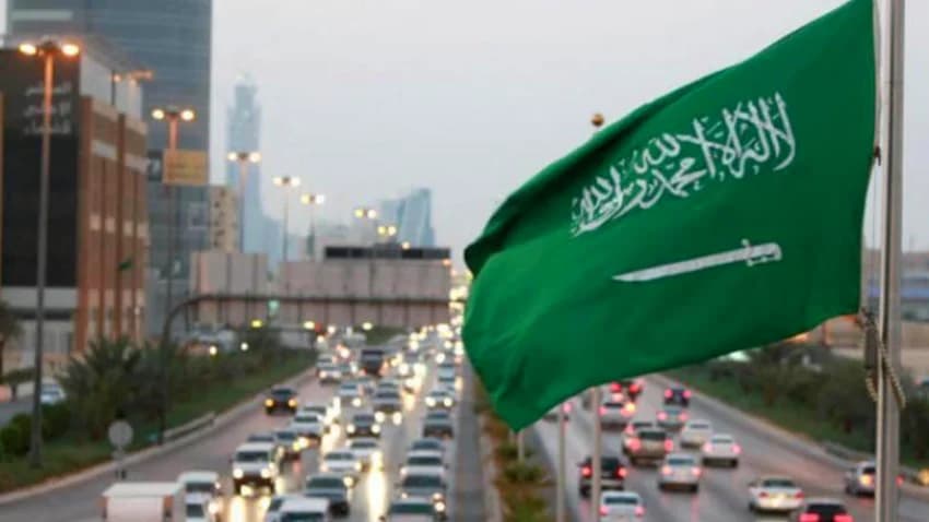 المبادرة السعودية لإنهاء الأزمة اليمنية.. ضغوط دولية أم مناورة سياسية؟