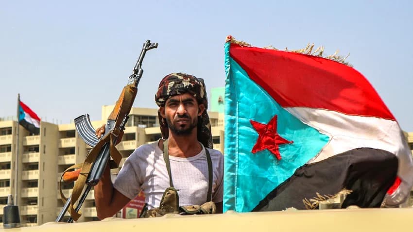 الوحدة اليمنية في ذكراها الـ "31".. هل يعود التاريخ إلى الوراء؟!
