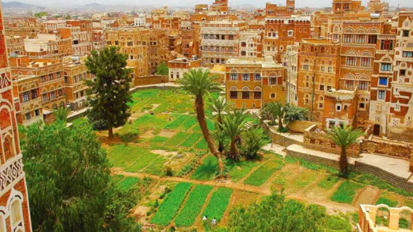 المقاشم في صنعاء.. متنزهات الصائمين قبل الغروب